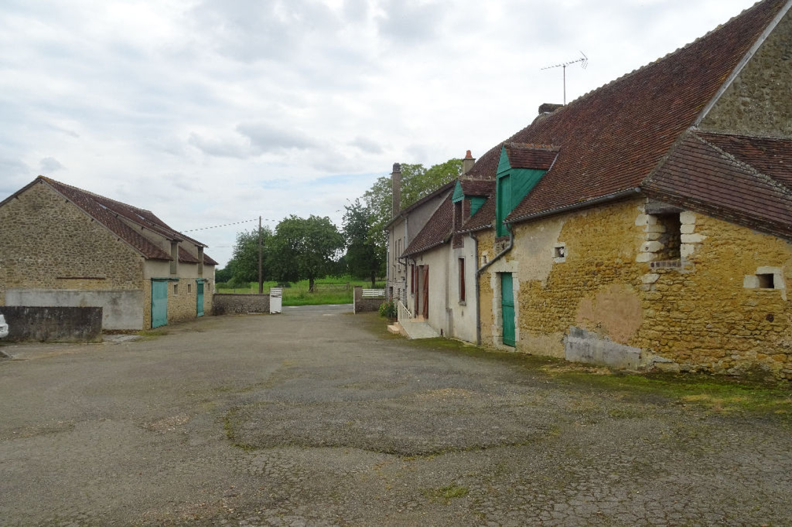 Image_, Maison, Charbonnières, ref :1430